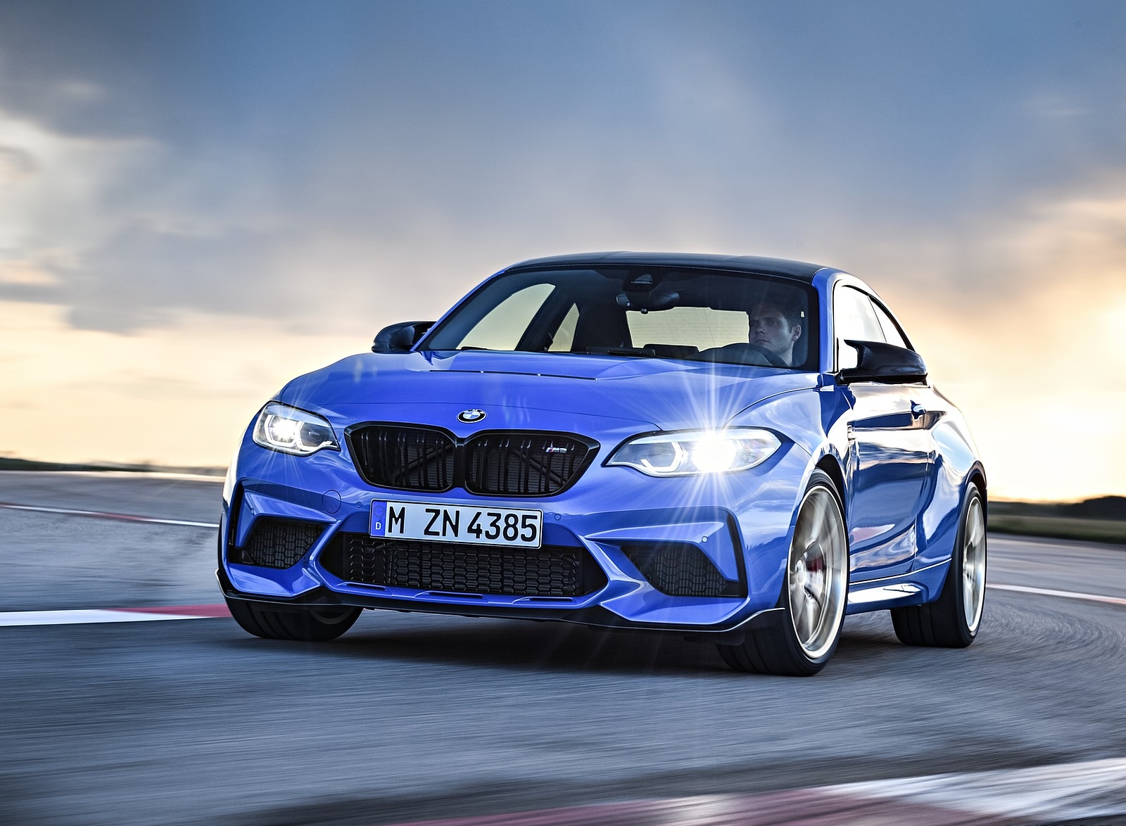 2020 BMW M2 CS Coupe Front Three-Quarter Wallpapers  #104 of 184