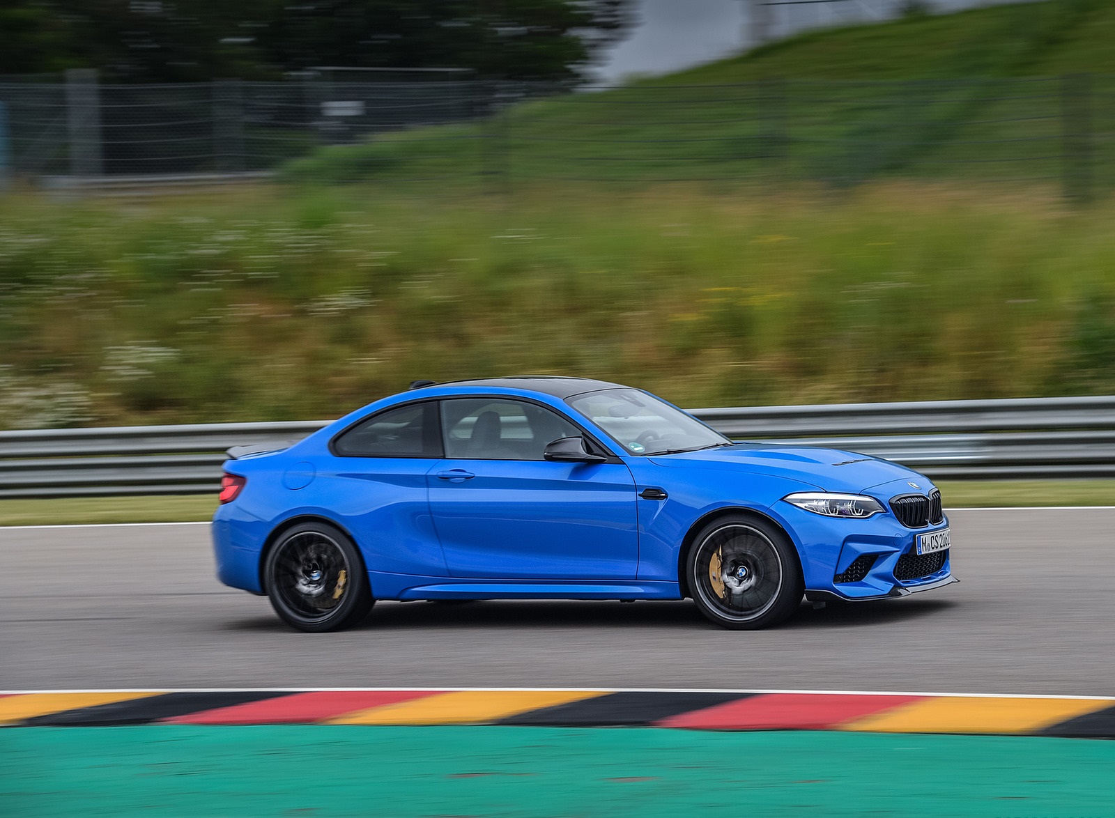 2020 BMW M2 CS Coupe Side Wallpapers  #29 of 184