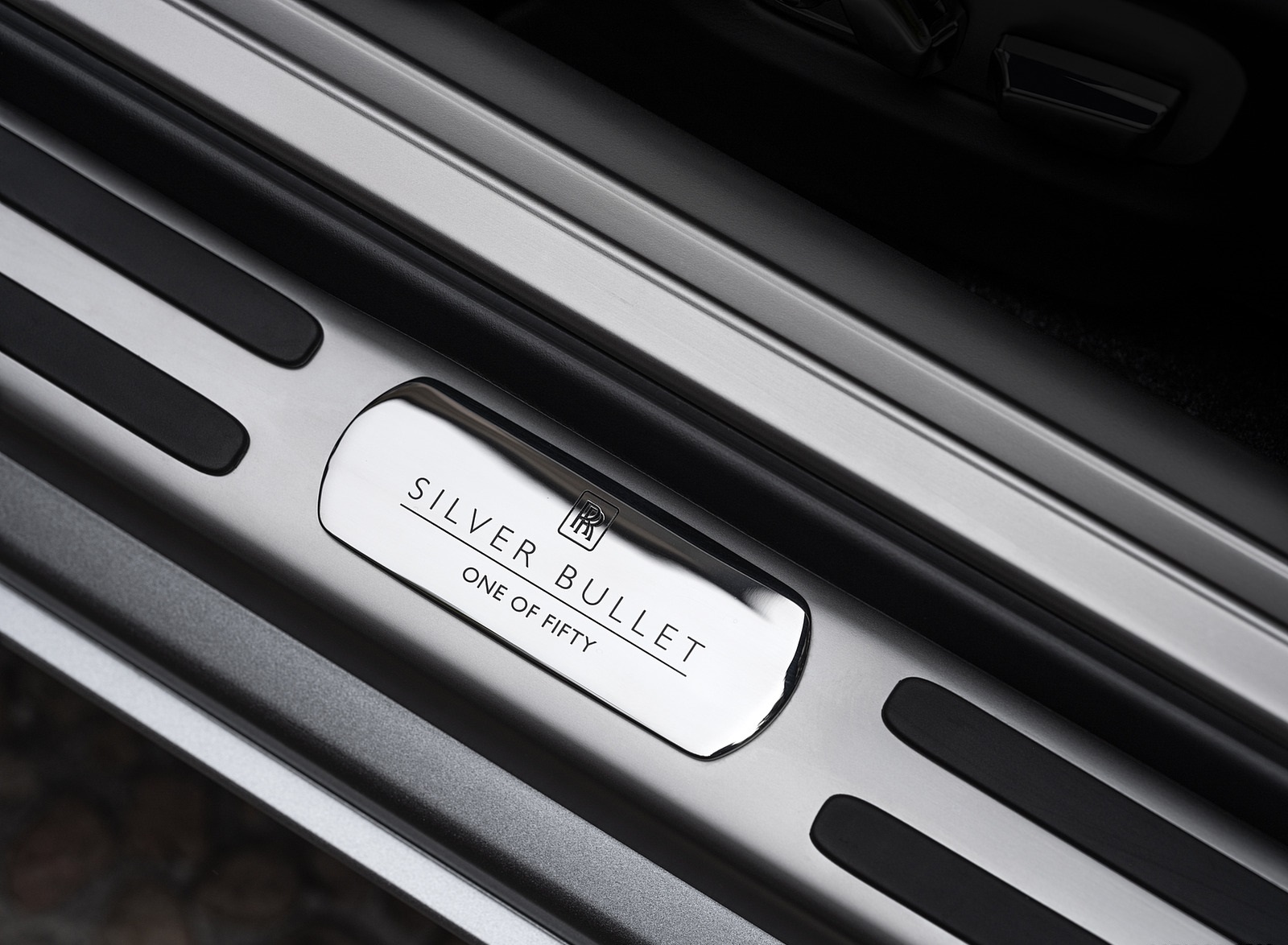 2020 Rolls-Royce Dawn Silver Bullet Door Sill Wallpapers (10)