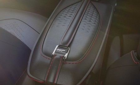 2021 Aston Martin DBS Superleggera 007 Edition Interior Detail Wallpapers 450x275 (10)