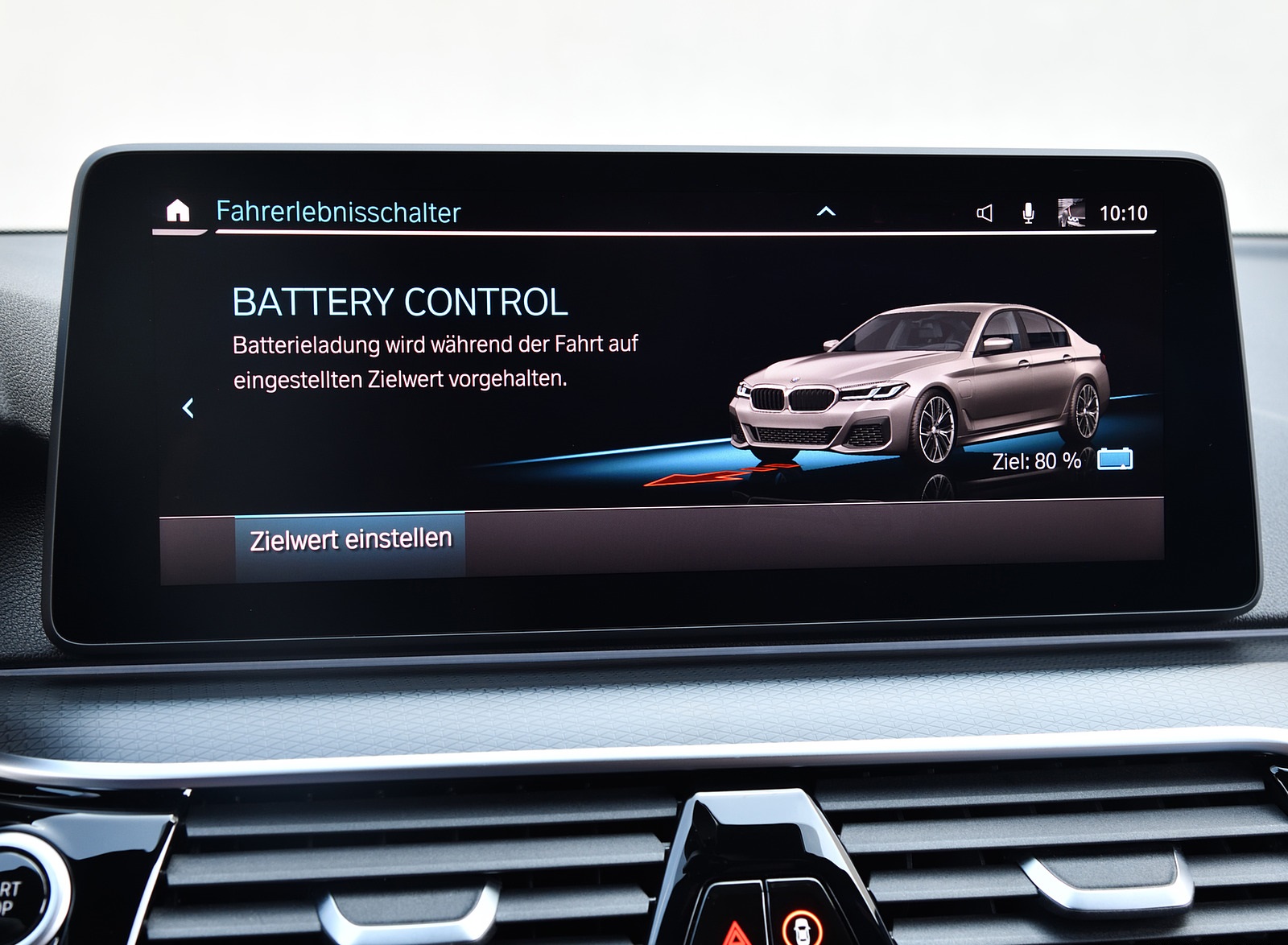 2021 BMW 545e xDrive Central Console Wallpapers  #83 of 90