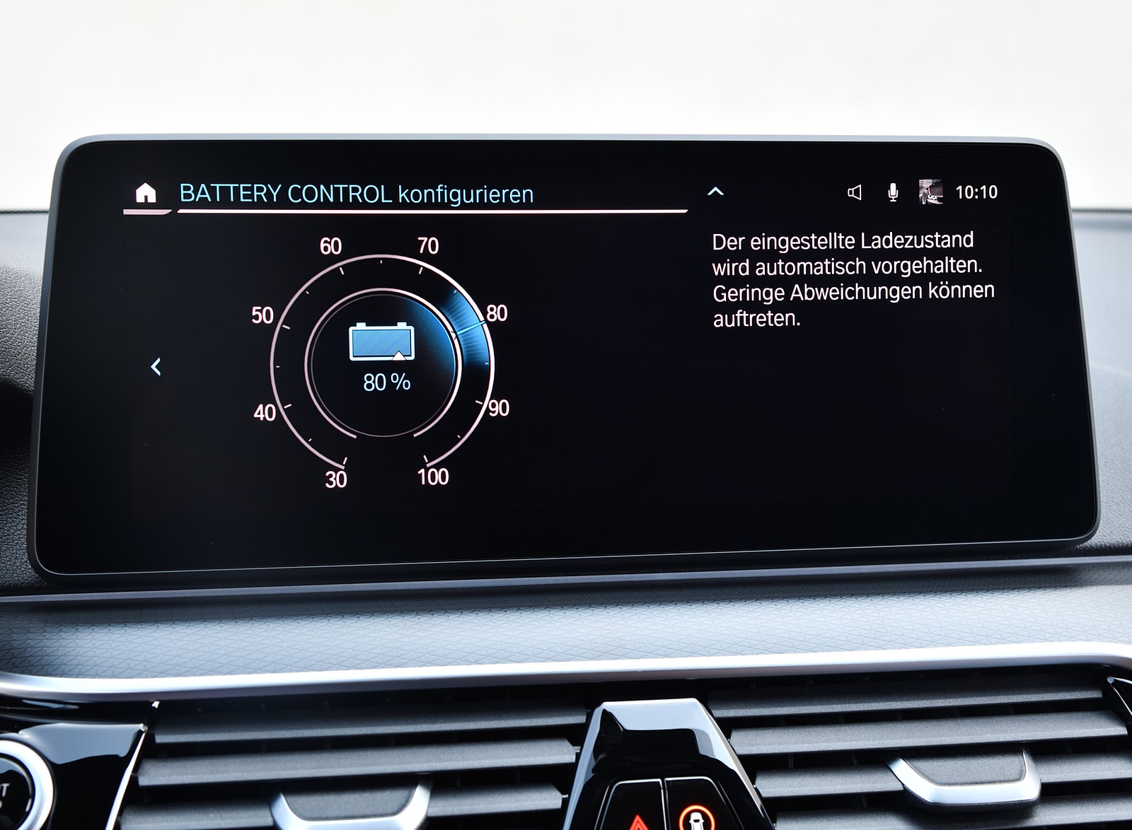 2021 BMW 545e xDrive Central Console Wallpapers  #77 of 90