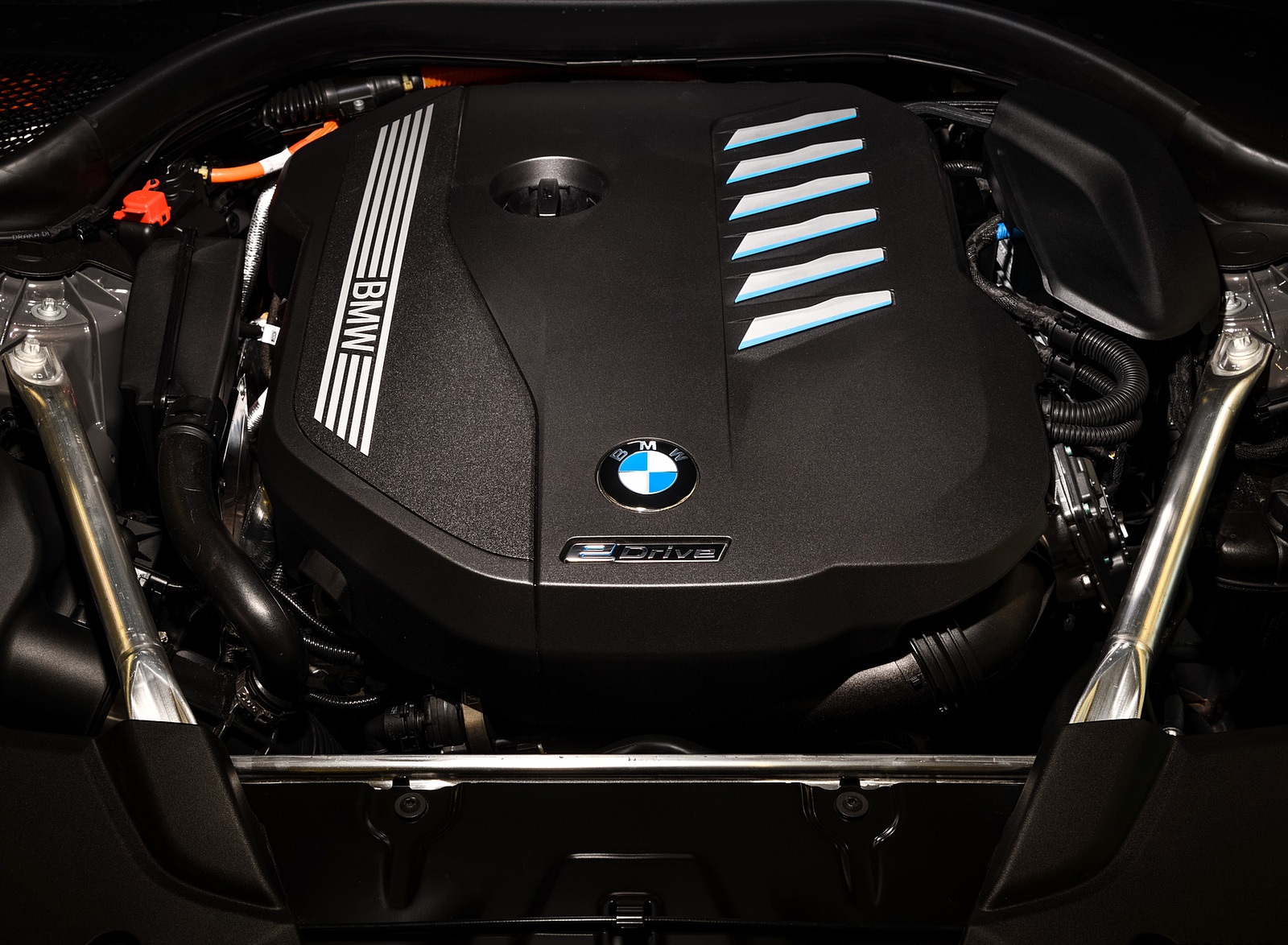 2021 BMW 545e xDrive Engine Wallpapers  #69 of 90