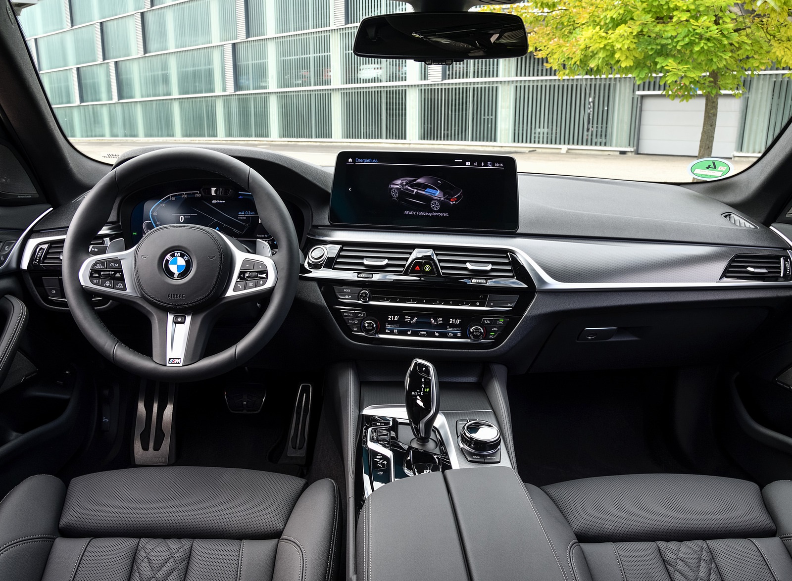 2021 BMW 545e xDrive Interior Cockpit Wallpapers  #71 of 90