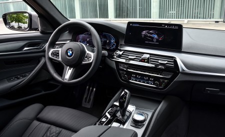 2021 BMW 545e xDrive Interior Wallpapers 450x275 (72)