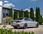 2021 BMW 545e xDrive Rear Three-Quarter Wallpapers 150x120