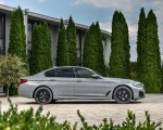 2021 BMW 545e xDrive Side Wallpapers 150x120 (59)