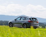 2021 BMW X1 xDrive25e Rear Three-Quarter Wallpapers  150x120 (27)