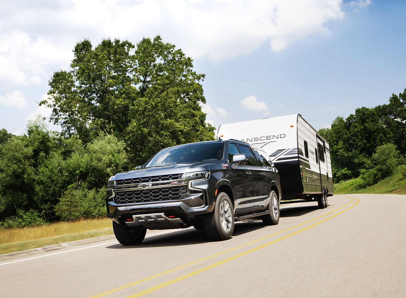 2021 Chevrolet Suburban Z71 Front Three-Quarter Wallpapers (1)