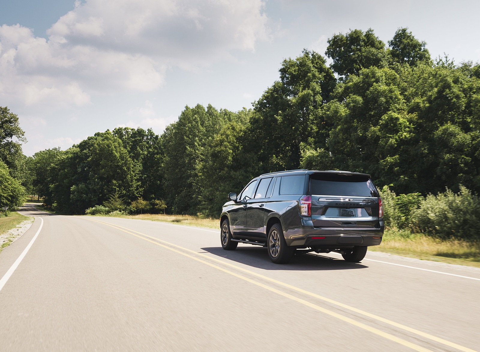 2021 Chevrolet Suburban Z71 Rear Three-Quarter Wallpapers (7)