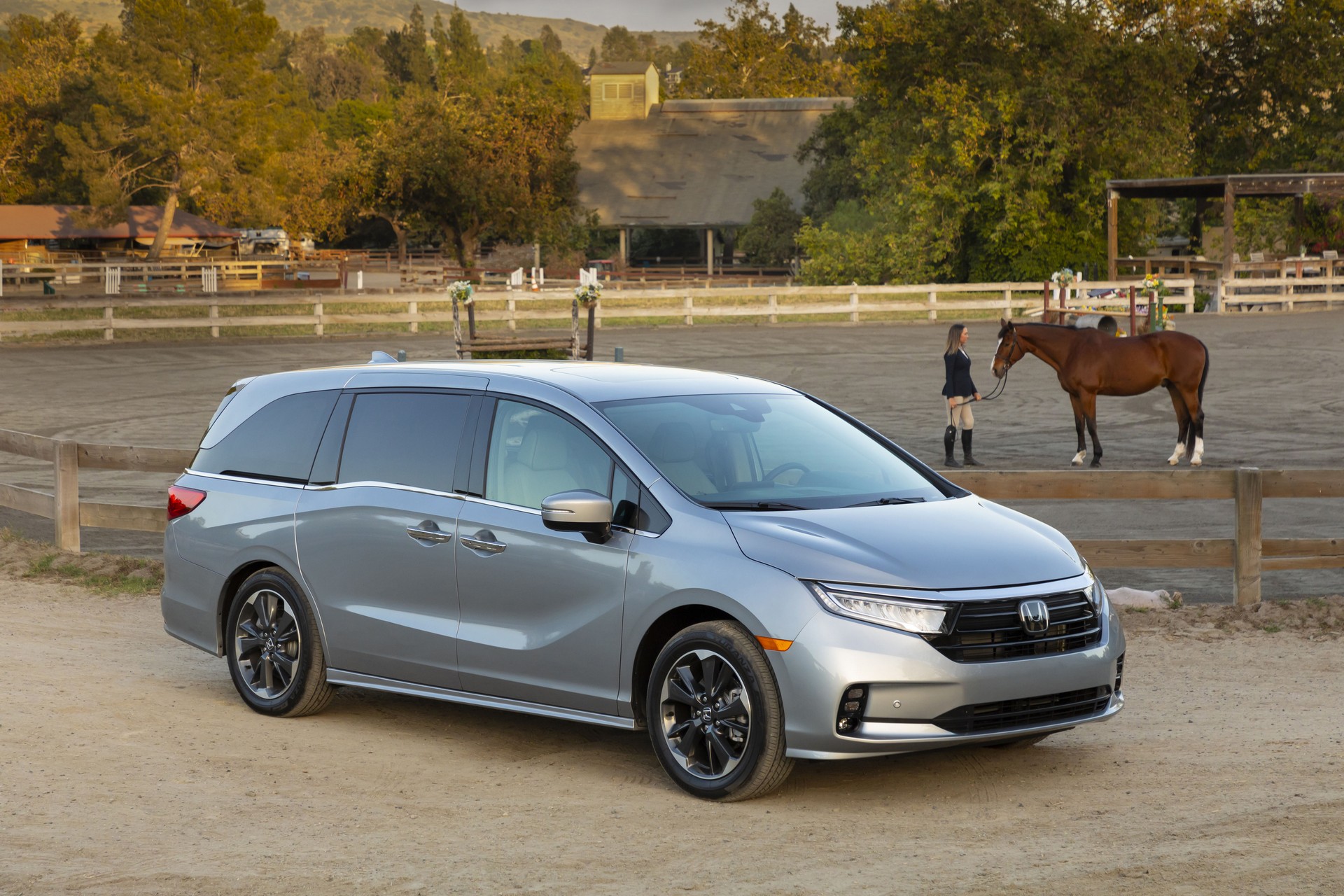 2021 Honda Odyssey Front Three-Quarter Wallpapers #31 of 113