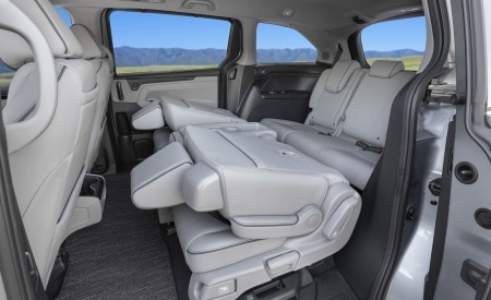 2021 Honda Odyssey Interior Rear Seats Wallpapers 450x275 (87)