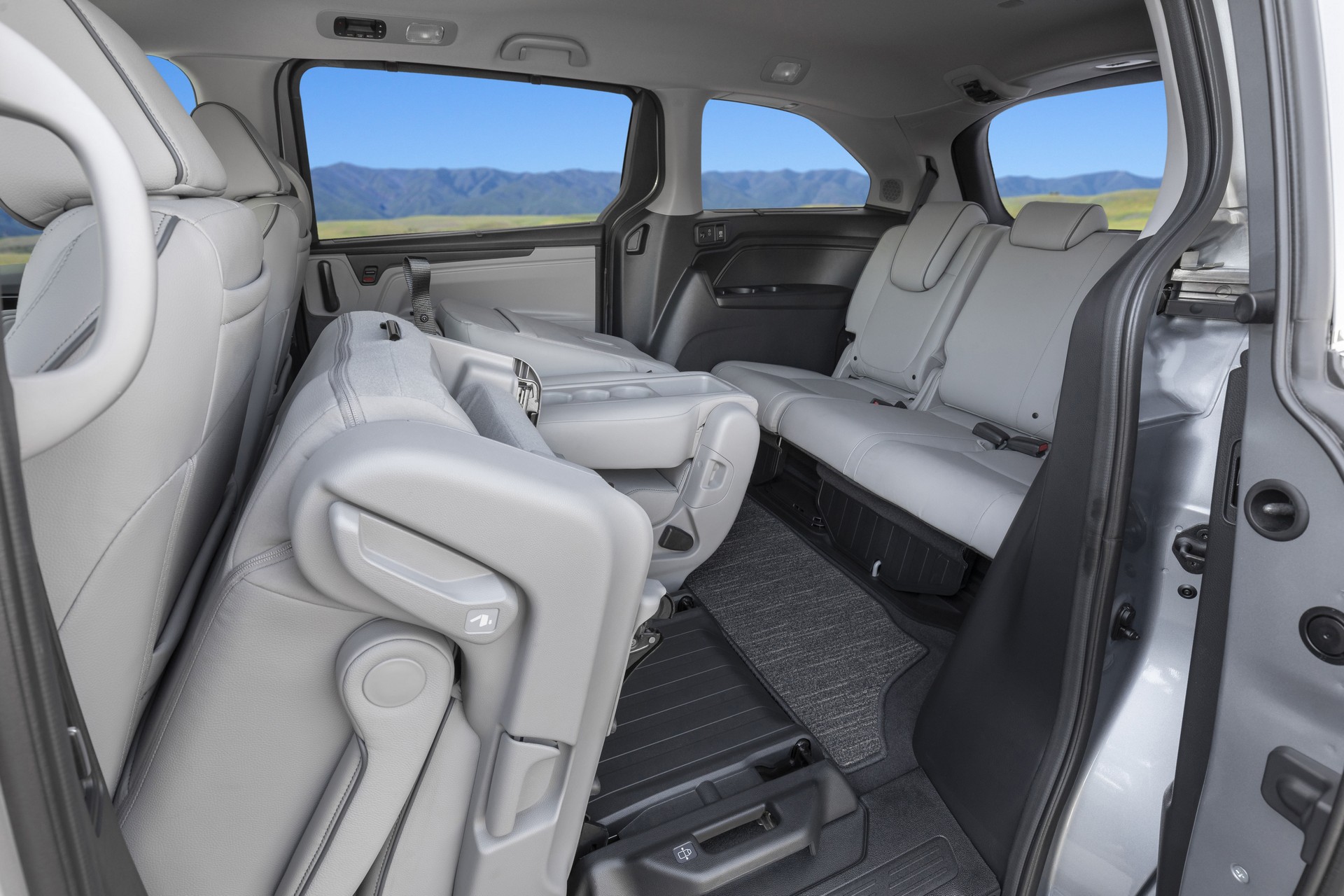 2021 Honda Odyssey Interior Rear Seats Wallpapers  #88 of 113