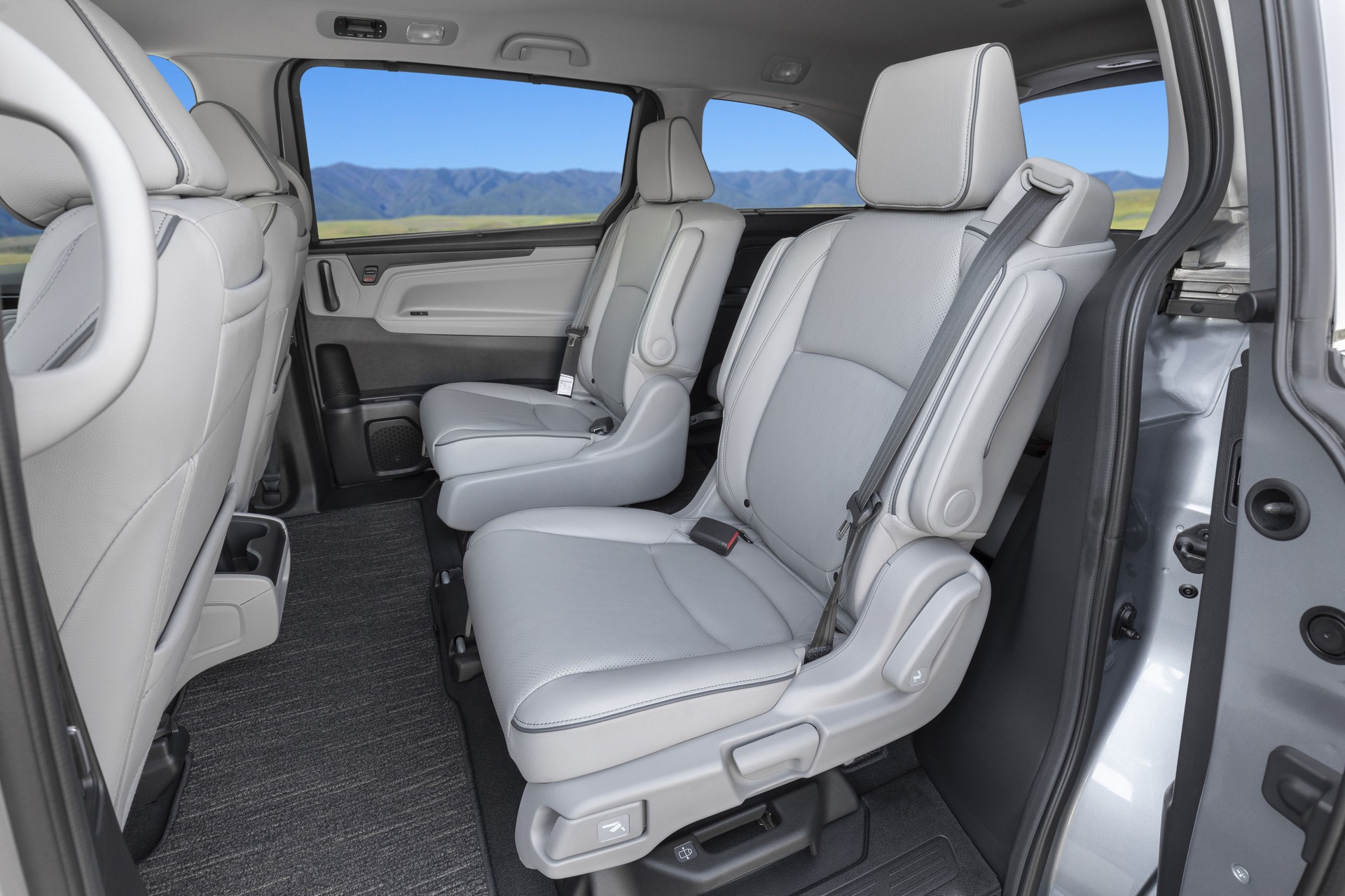 2021 Honda Odyssey Interior Rear Seats Wallpapers #90 of 113