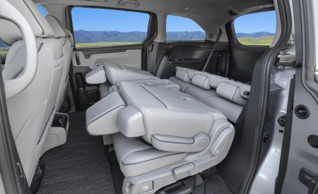 2021 Honda Odyssey Interior Rear Seats Wallpapers 450x275 (93)