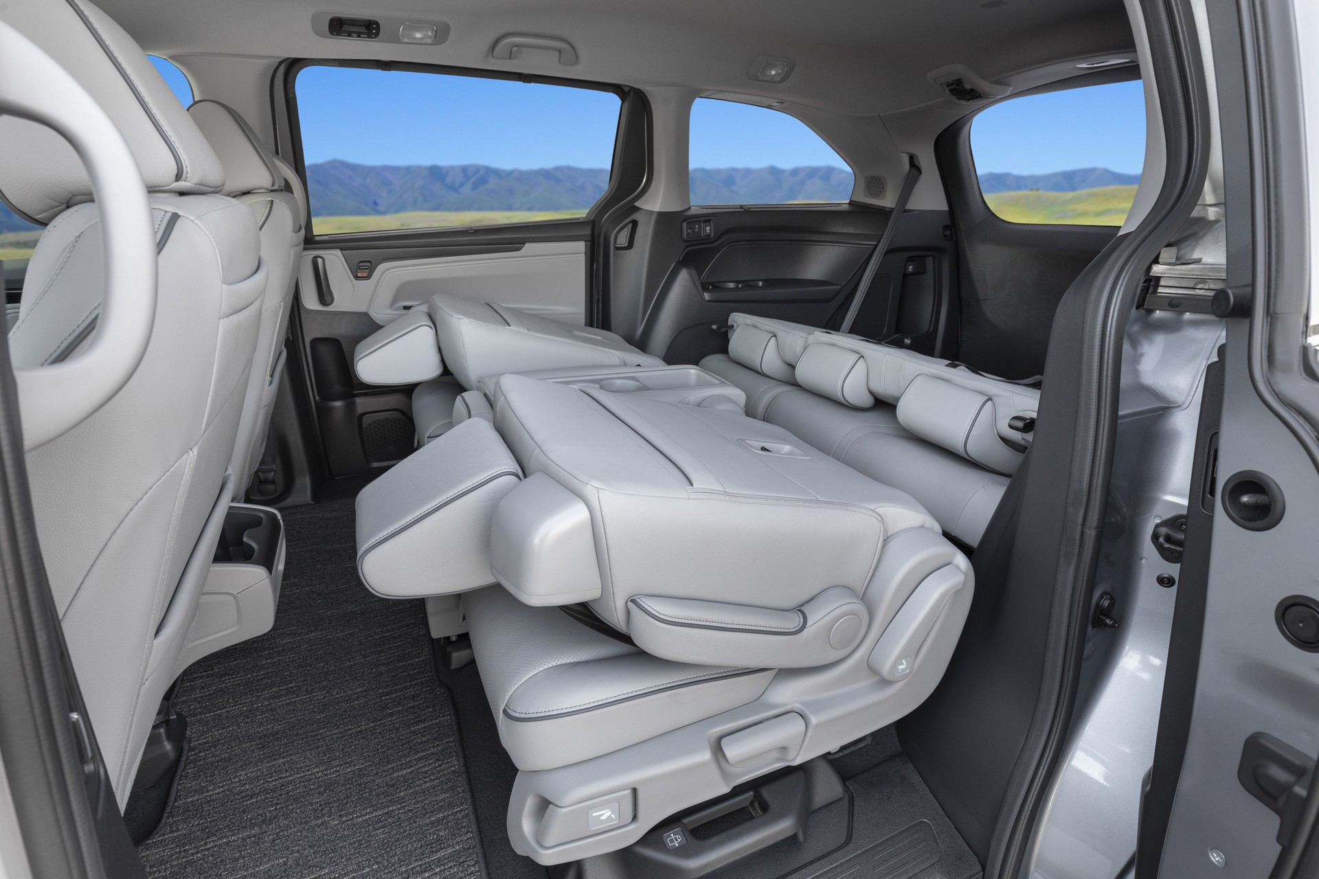 2021 Honda Odyssey Interior Rear Seats Wallpapers #93 of 113