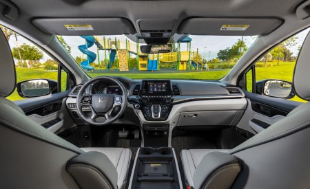2021 Honda Odyssey Interior Wallpapers 450x275 (79)