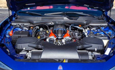 2021 Maserati Ghibli Trofeo Engine Wallpapers 450x275 (25)