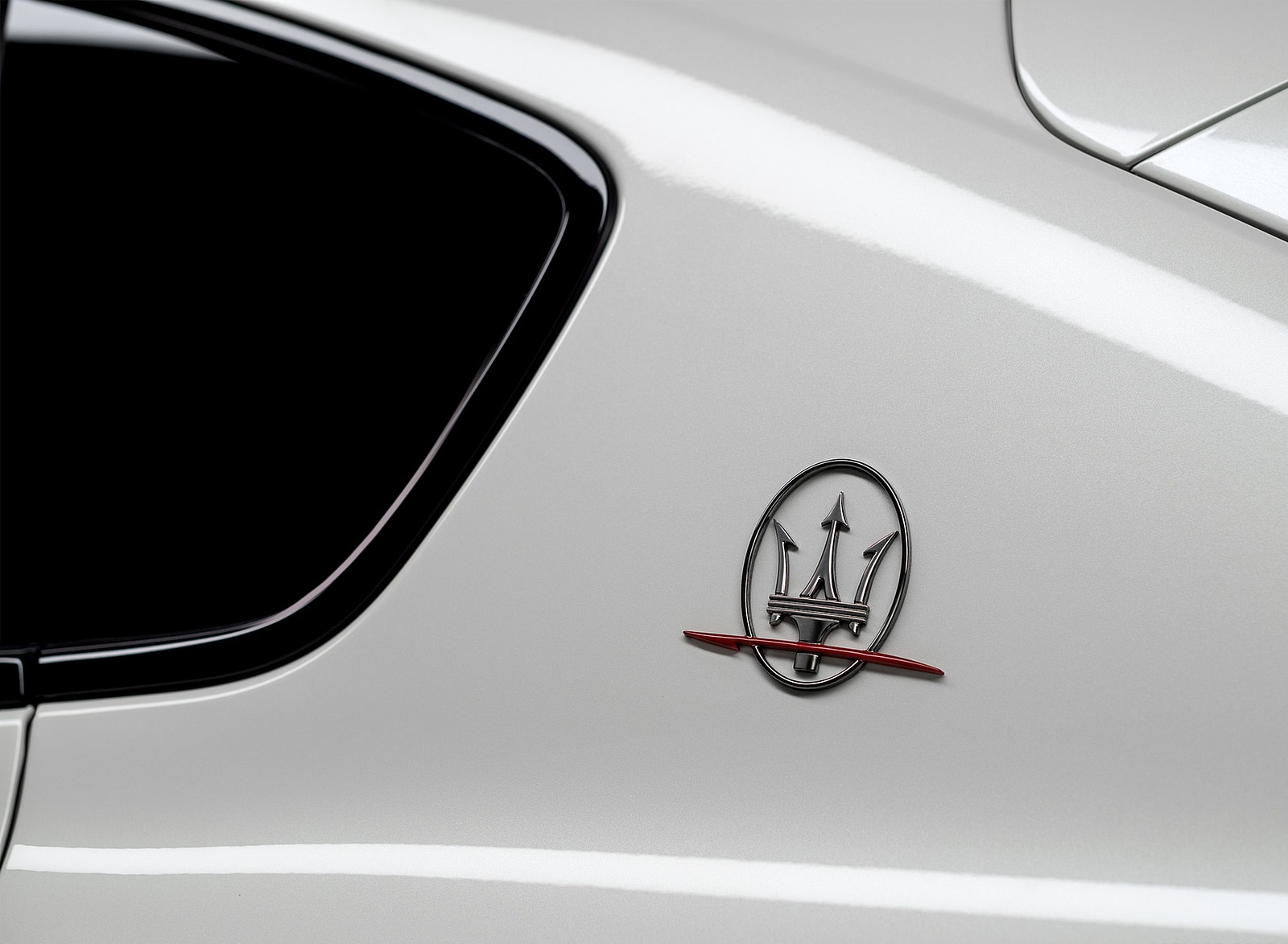 2021 Maserati Levante Trofeo Badge Wallpapers #11 of 13