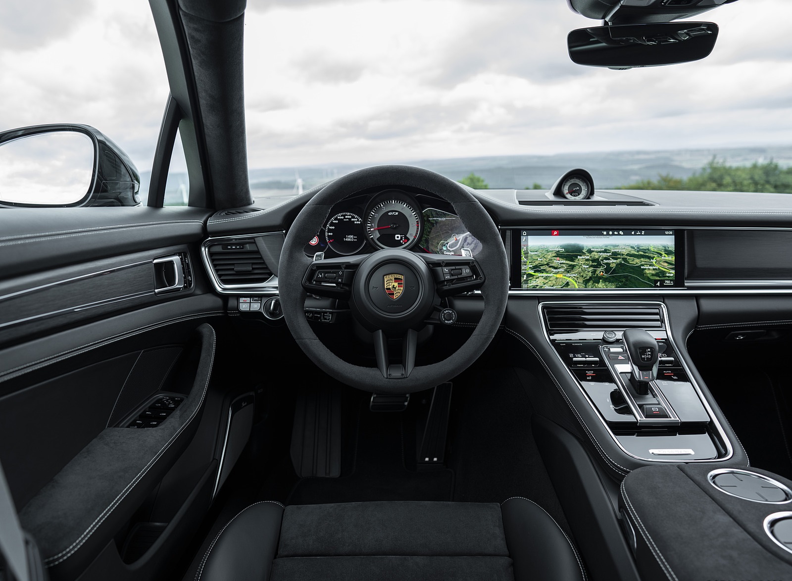 2021 Porsche Panamera GTS Sport Turismo (Color: Crayon) Interior Cockpit Wallpapers #54 of 64
