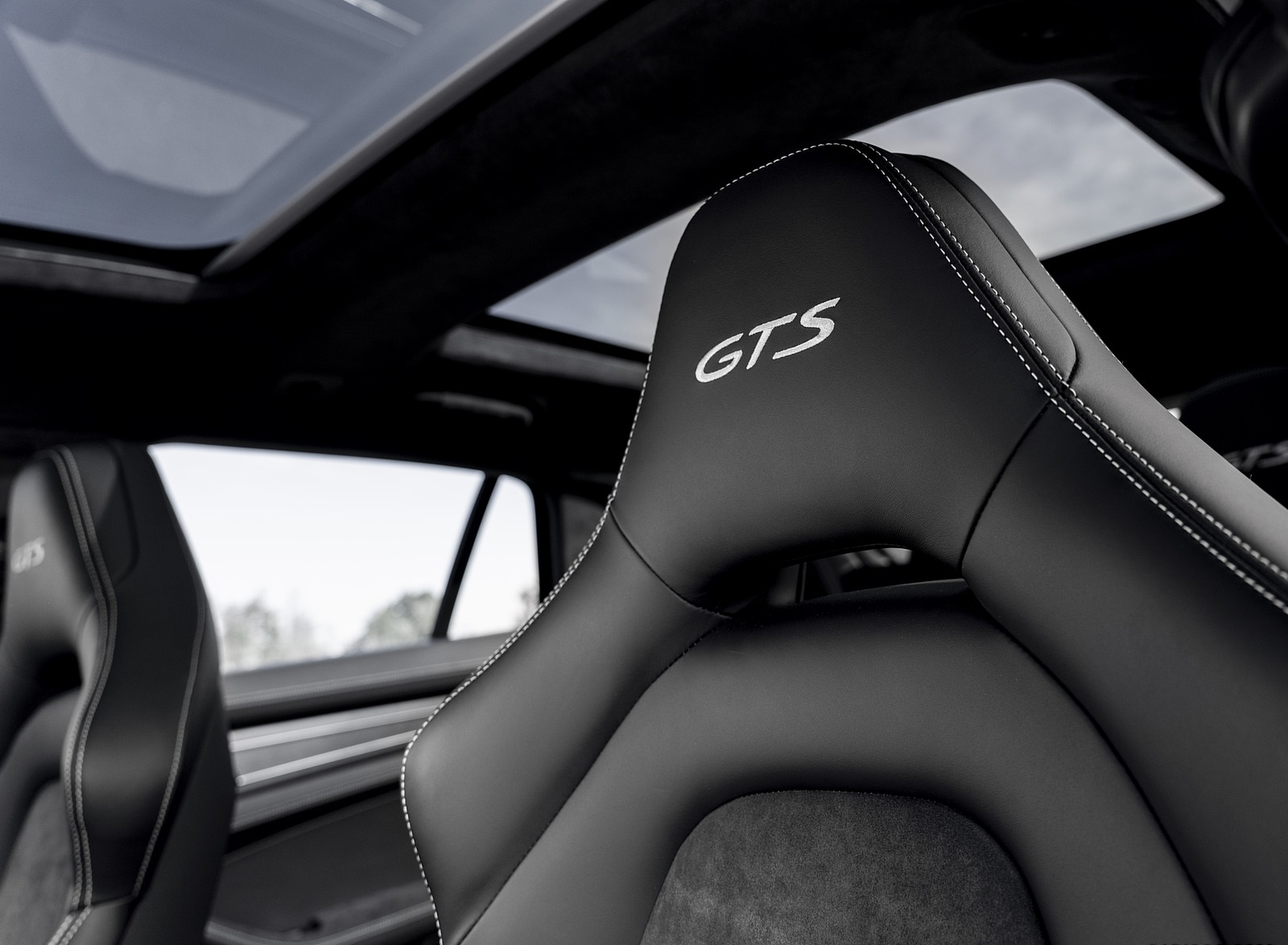 Porsche Panamera 2021 Crayon
