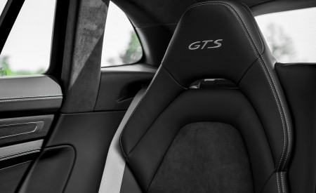 2021 Porsche Panamera GTS Sport Turismo (Color: Crayon) Interior Rear Seats Wallpapers 450x275 (63)