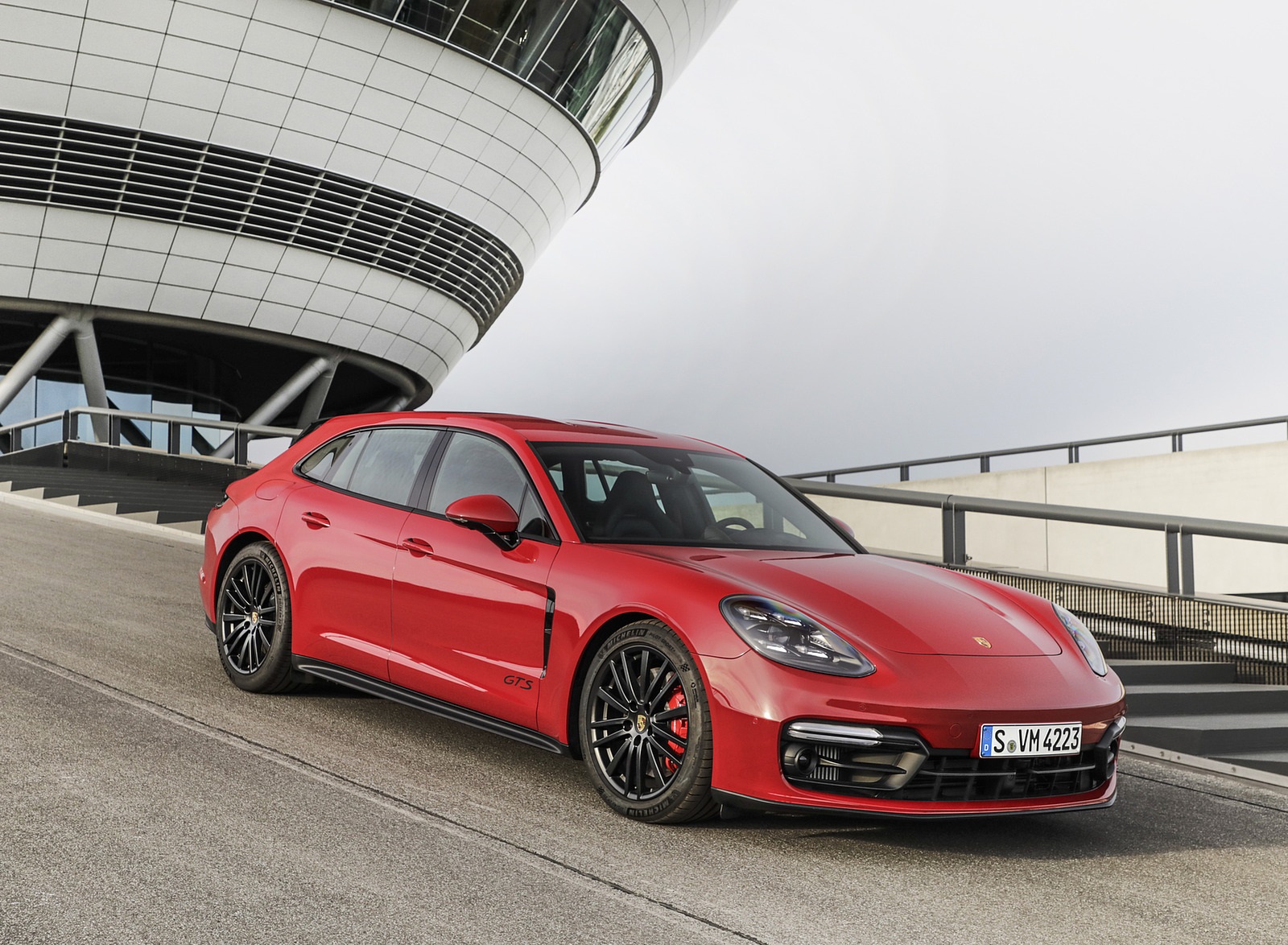 2021 Porsche Panamera GTS Sport Turismo Front Three-Quarter Wallpapers (3)