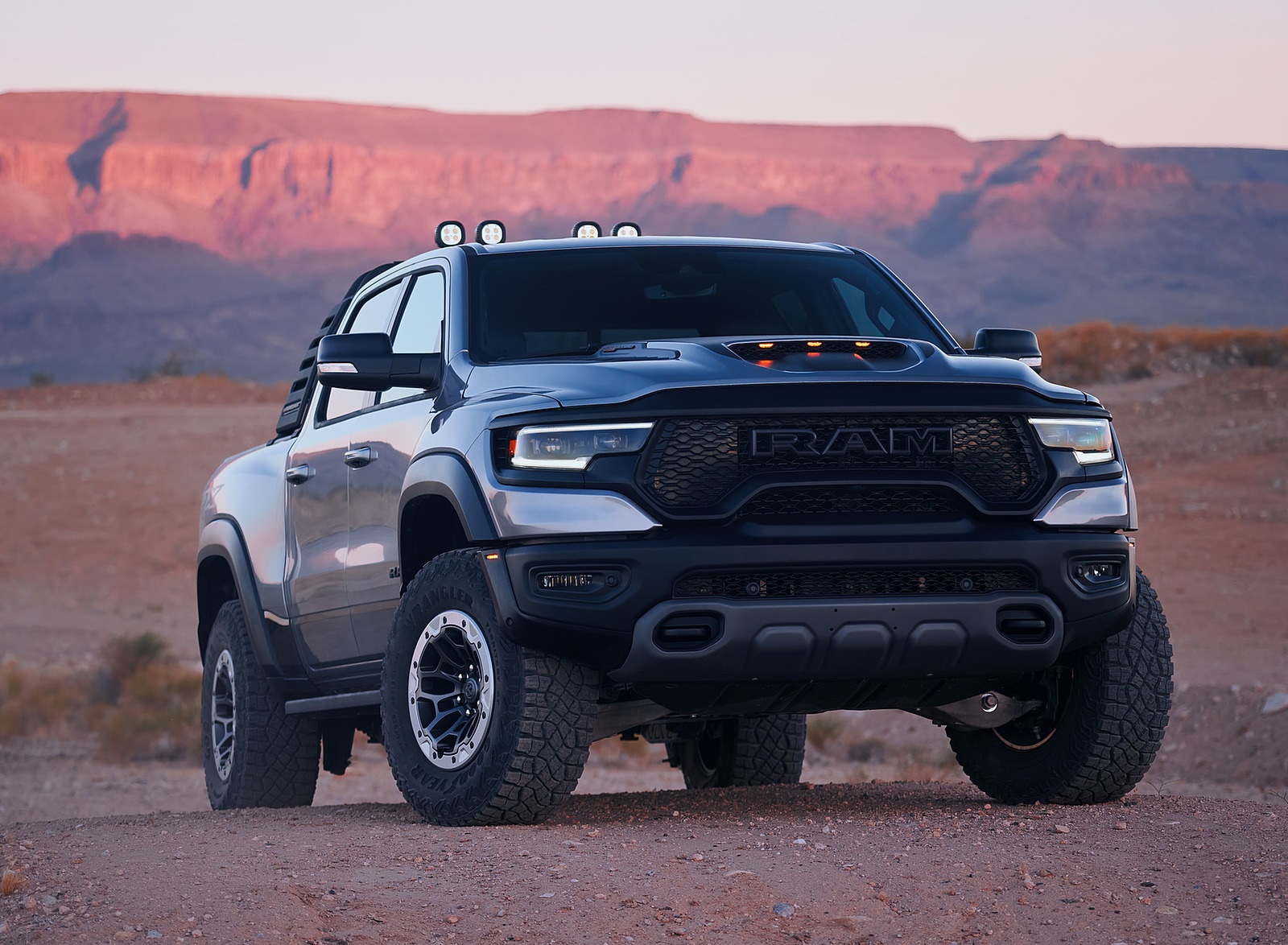 2021 Ram 1500 TRX Launch Edition Front Wallpapers (8)
