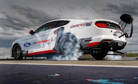 2020 Ford Mustang Cobra Jet 1400 Prototype Burnout Wallpapers  450x275 (6)