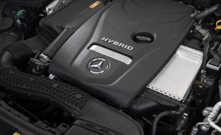 2020 Mercedes-Benz GLC 350e 4MATIC EQ Power Engine Wallpapers 450x275 (9)