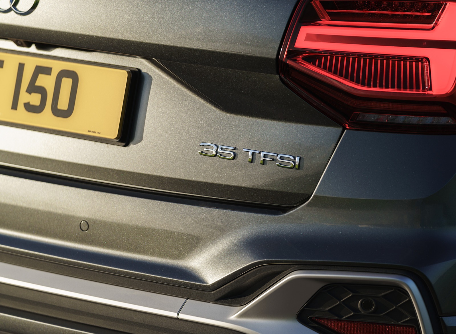 2021 Audi Q2 35 TFSI (UK-Spec) Detail Wallpapers #148 of 196