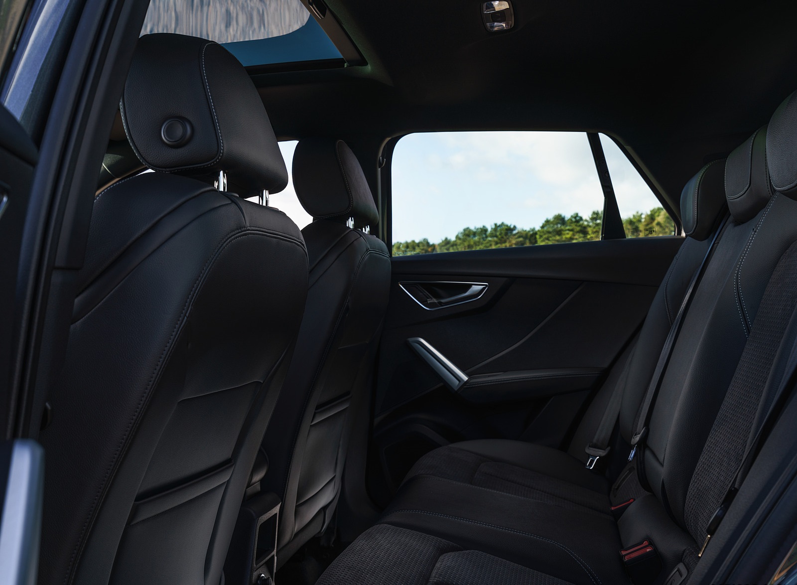 2021 Audi Q2 35 TFSI (UK-Spec) Interior Rear Seats Wallpapers #190 of 196