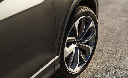 2021 Audi Q2 35 TFSI (UK-Spec) Wheel Wallpapers 450x275 (144)