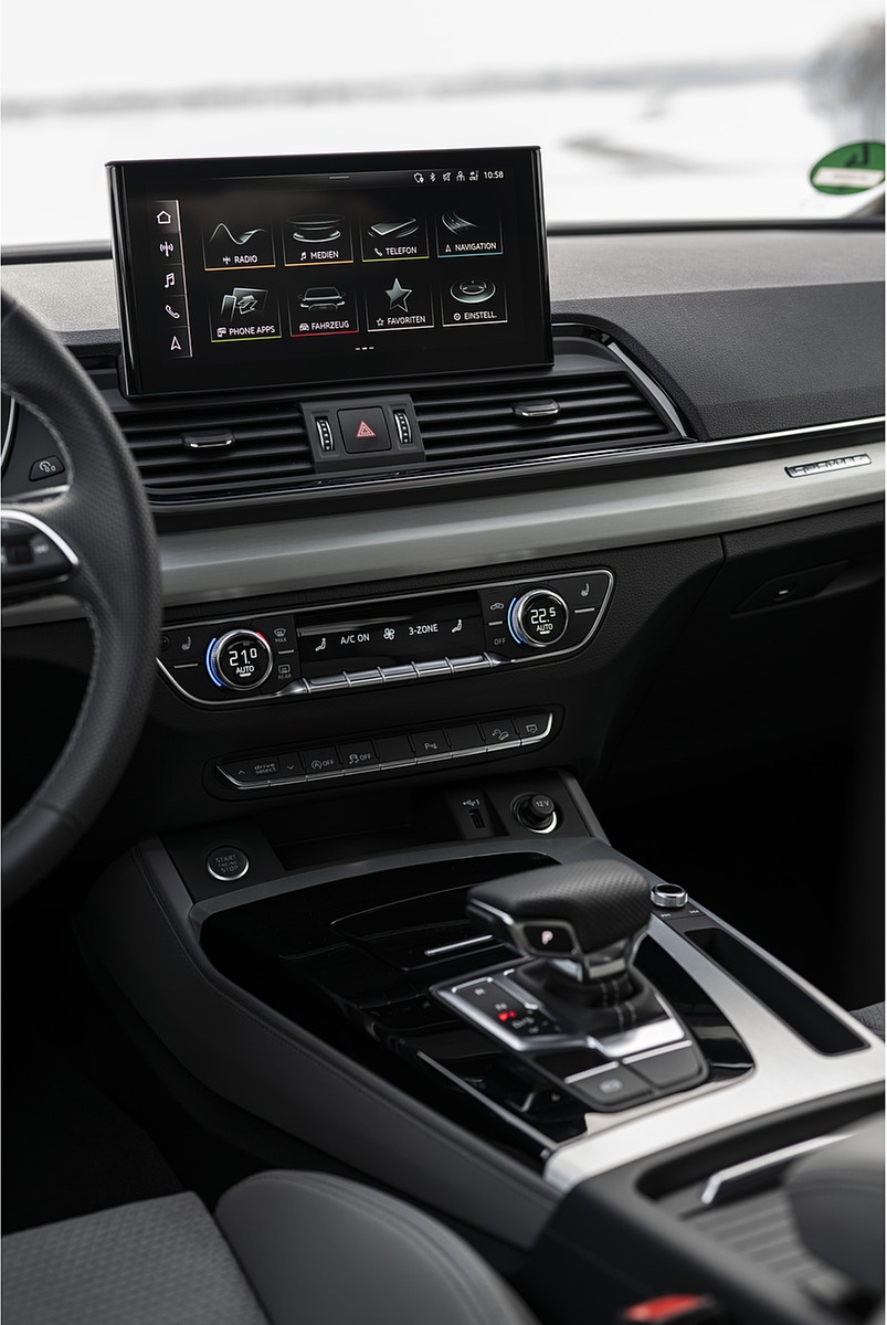 2021 Audi Q5 Sportback Central Console Wallpapers #48 of 158