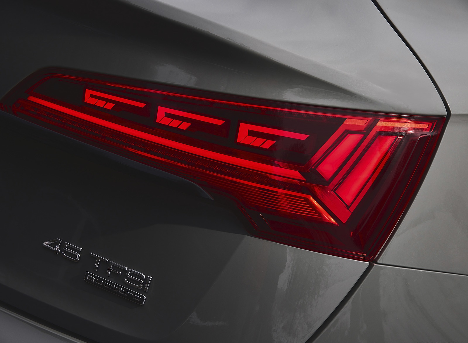 2021 Audi Q5 Sportback (Color: Daytona Grey) Tail Light Wallpapers  #41 of 158