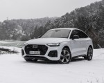 2021 Audi Q5 Sportback (Color: Glacier White) Front Three-Quarter Wallpapers  150x120 (16)