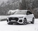 2021 Audi Q5 Sportback (Color: Glacier White) Front Three-Quarter Wallpapers  150x120 (17)