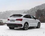 2021 Audi Q5 Sportback (Color: Glacier White) Rear Three-Quarter Wallpapers 150x120 (20)