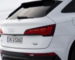 2021 Audi Q5 Sportback (Color: Glacier White) Tail Light Wallpapers  150x120 (25)