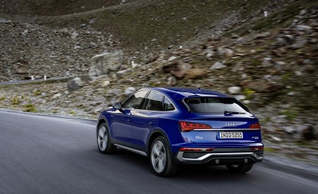2021 Audi Q5 Sportback (Color: Ultra Blue) Rear Three-Quarter Wallpapers 450x275 (65)