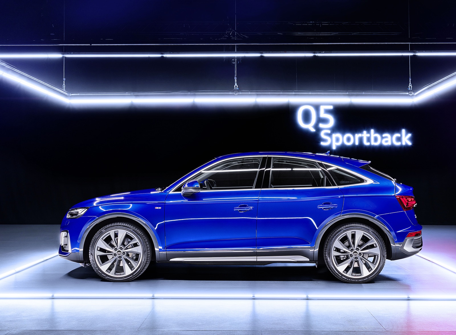 2021 Audi Q5 Sportback Side Wallpapers #139 of 158
