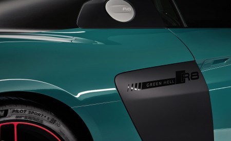 2021 Audi R8 Green Hell (Color: Tioman Green) Detail Wallpapers  450x275 (32)