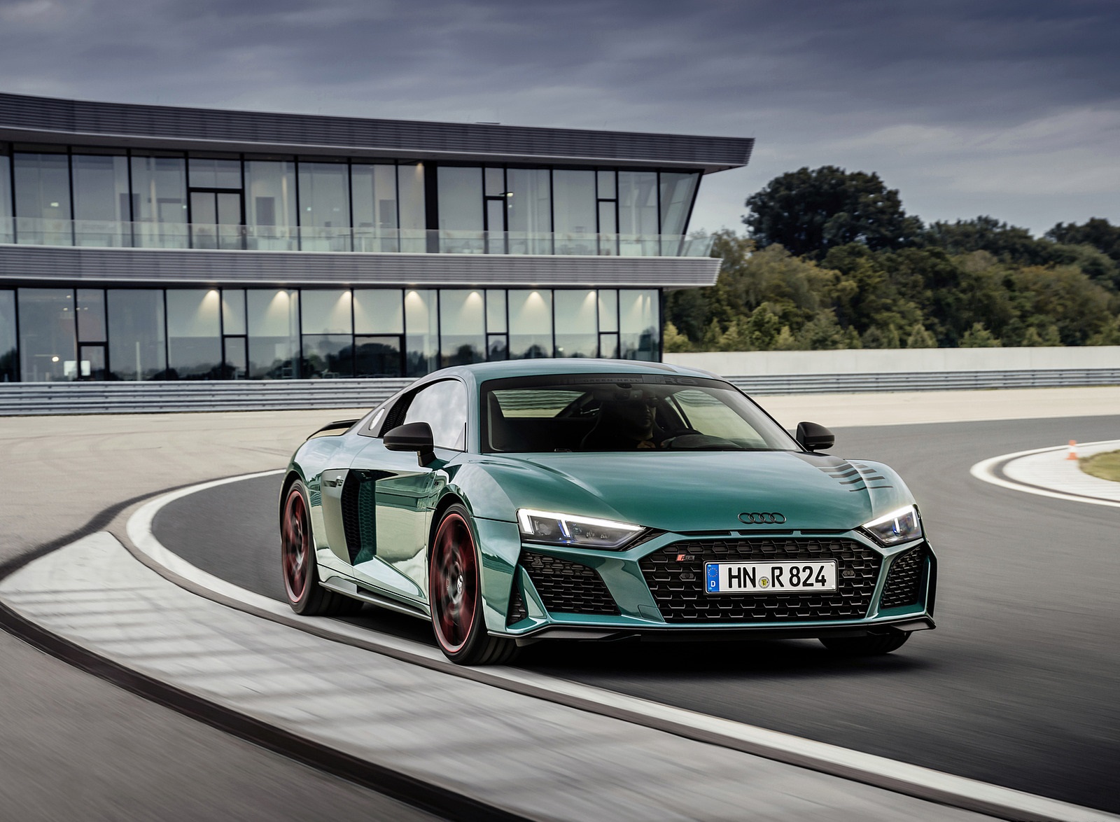 2021 Audi R8 Green Hell (Color: Tioman Green) Front Three-Quarter Wallpapers #10 of 46