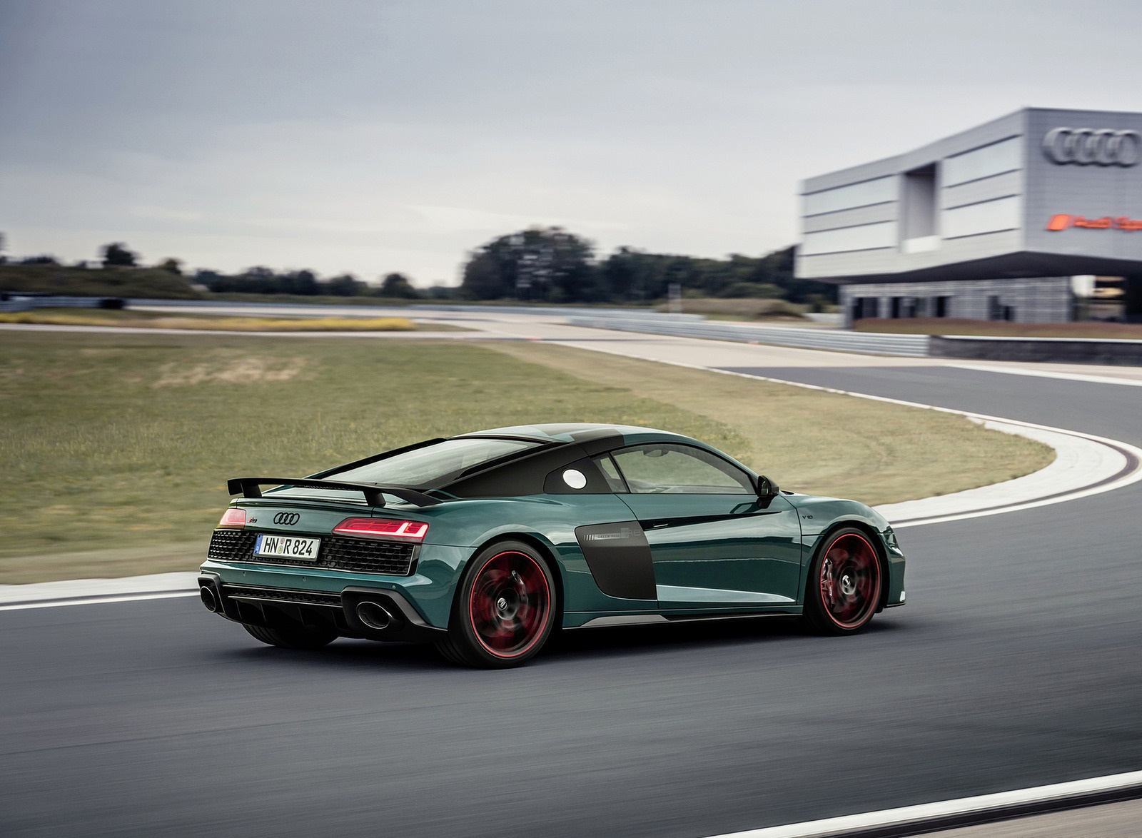 2021 Audi R8 Green Hell (Color: Tioman Green) Rear Three-Quarter Wallpapers #5 of 46