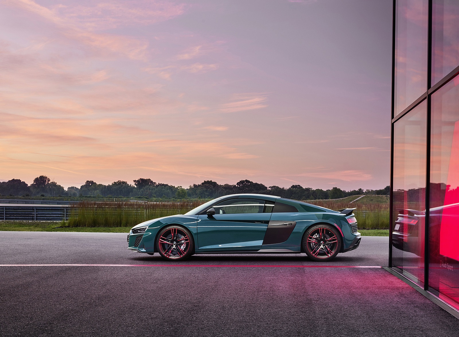2021 Audi R8 Green Hell (Color: Tioman Green) Side Wallpapers #20 of 46