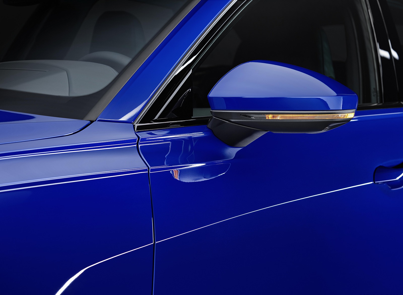 2021 Audi RS 6 Avant RS Tribute Edition (Color: Nogaro Blue) Mirror Wallpapers (7)