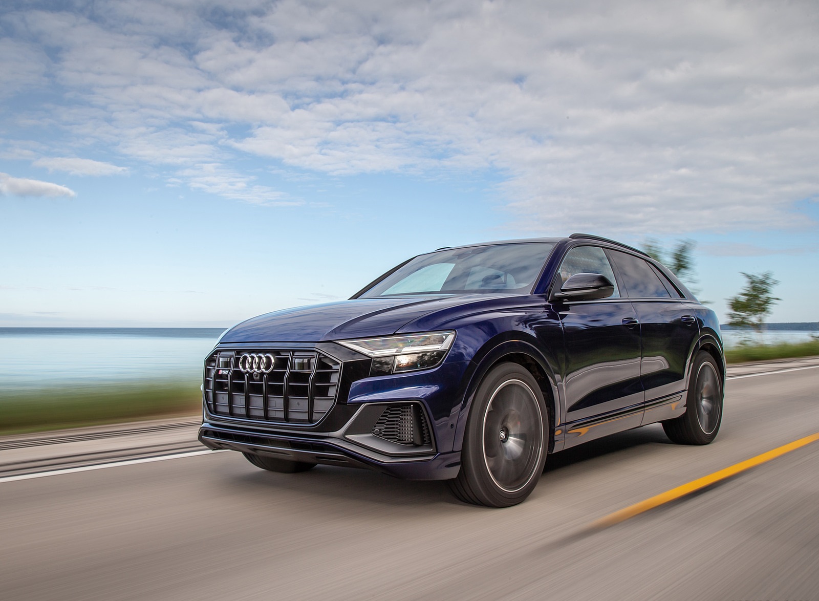 2021 Audi SQ8 (US-Spec) Front Three-Quarter Wallpapers  (1)