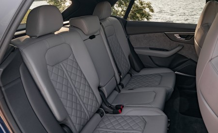 2021 Audi SQ8 (US-Spec) Interior Rear Seats Wallpapers 450x275 (28)