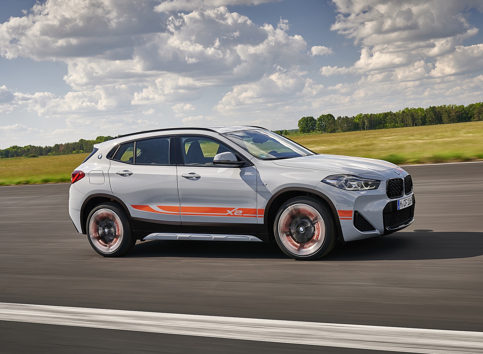 2021 BMW X2 M Mesh Edition Side Wallpapers  (5)
