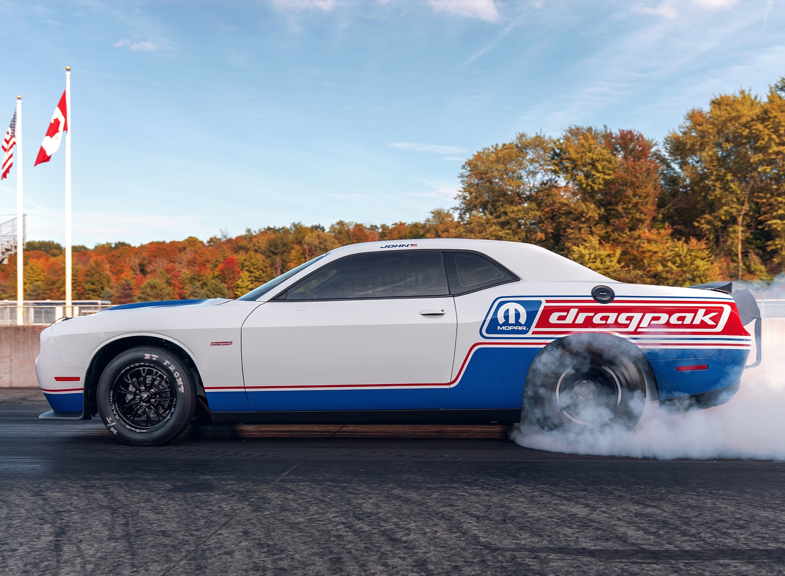 2021 Dodge Challenger Mopar Drag Pak Burnout Wallpapers  #6 of 33